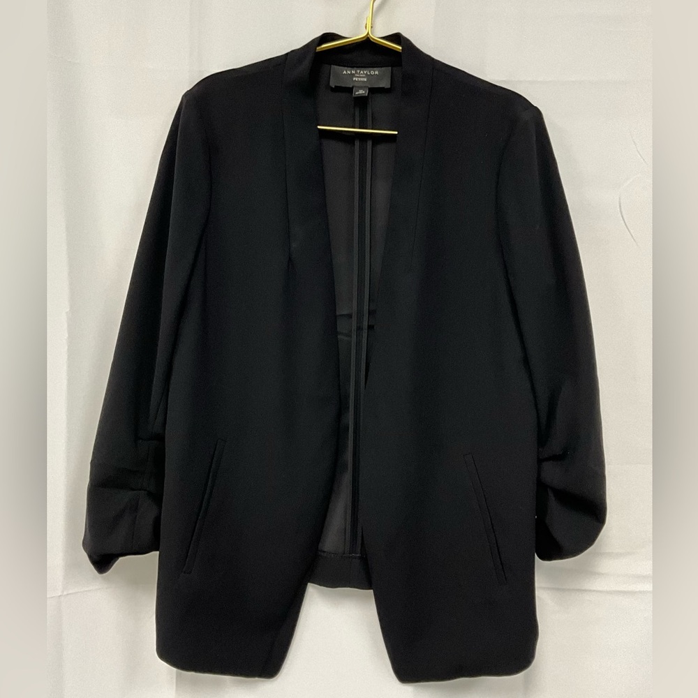 Ann Taylor Black Jacket/size M